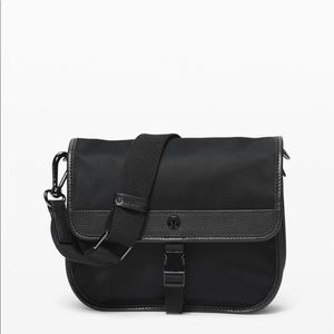 lululemon now & always crossbody *5L NWOT